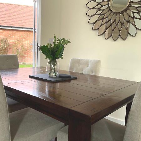 Ashford Holiday Home Sleeps 6 Free Parking Wifiアシュフォード エクステリア 写真