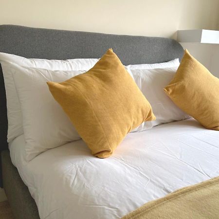 Ashford Holiday Home Sleeps 6 Free Parking Wifiアシュフォード エクステリア 写真