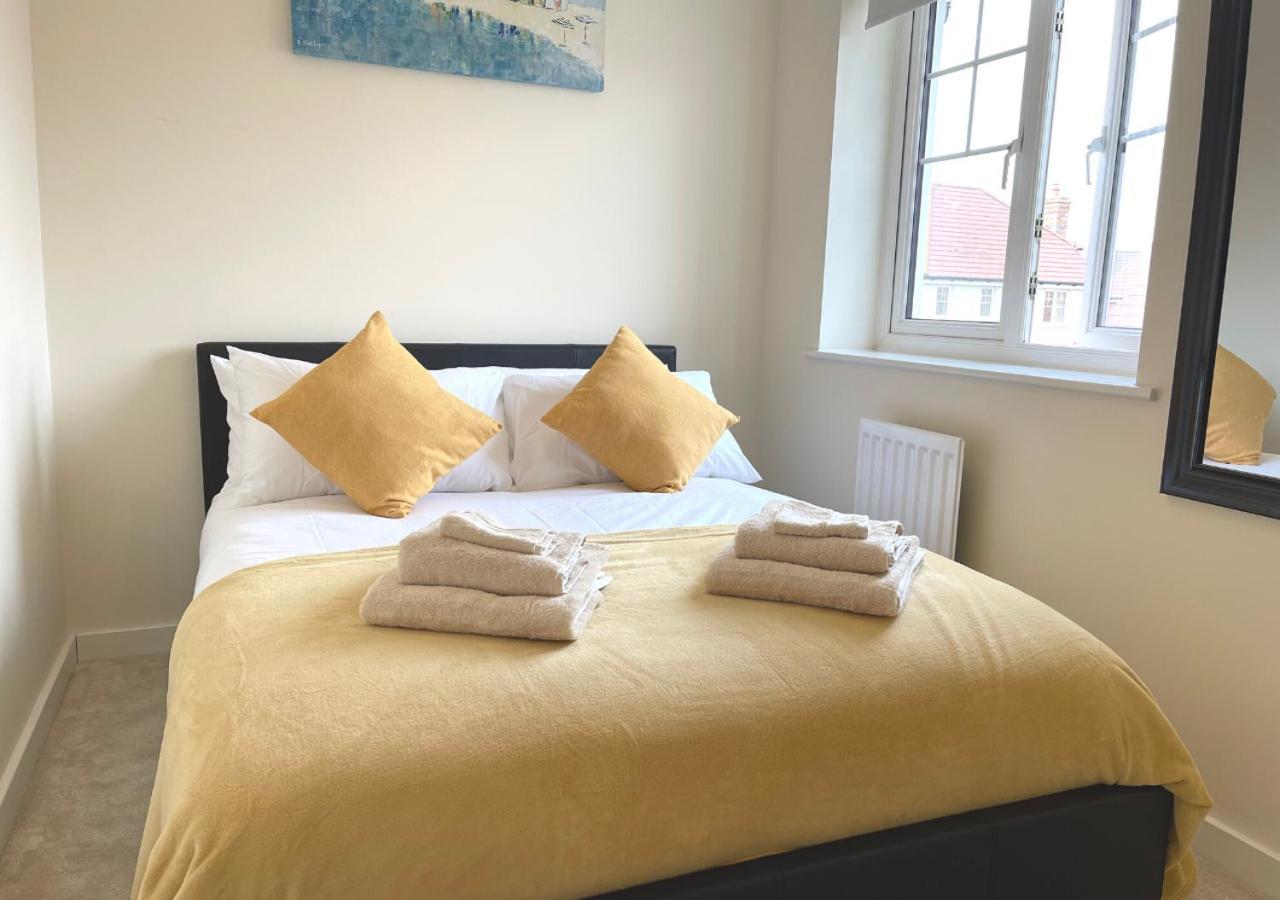Ashford Holiday Home Sleeps 6 Free Parking Wifiアシュフォード エクステリア 写真