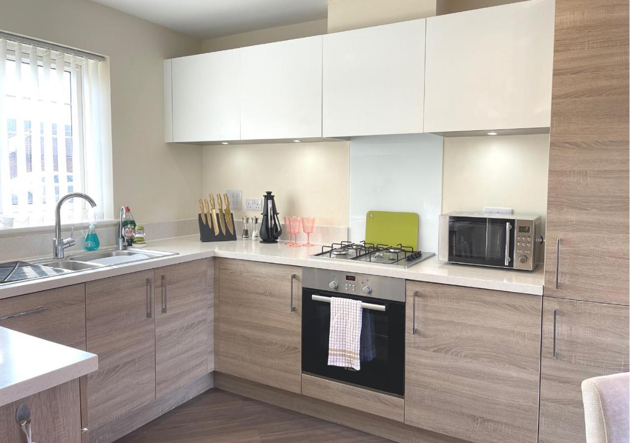 Ashford Holiday Home Sleeps 6 Free Parking Wifiアシュフォード エクステリア 写真