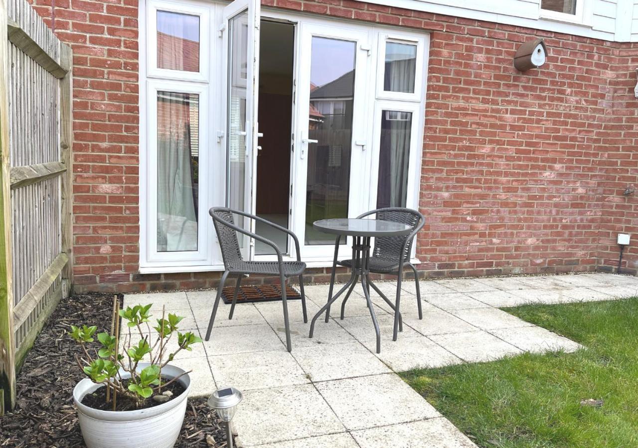 Ashford Holiday Home Sleeps 6 Free Parking Wifiアシュフォード エクステリア 写真