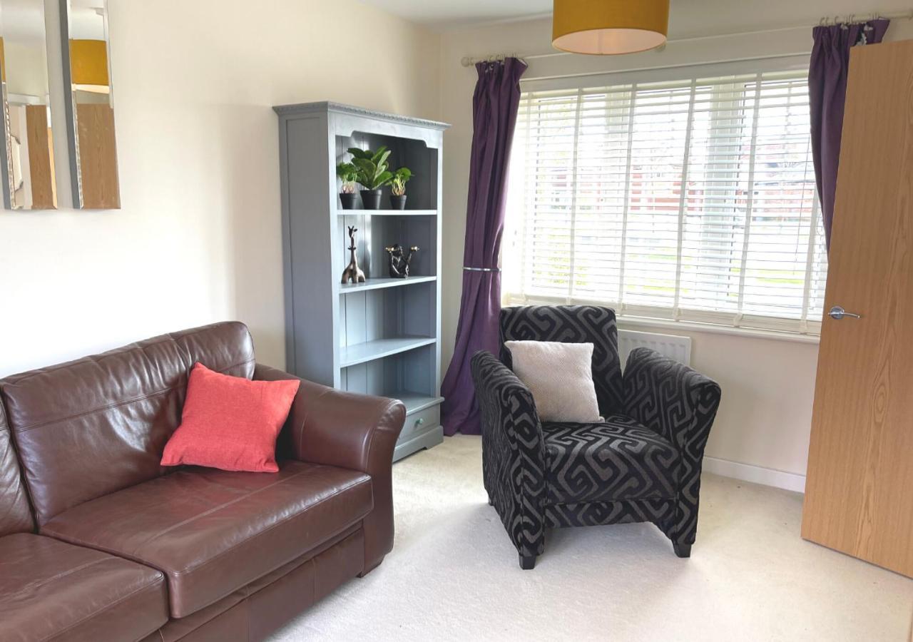 Ashford Holiday Home Sleeps 6 Free Parking Wifiアシュフォード エクステリア 写真