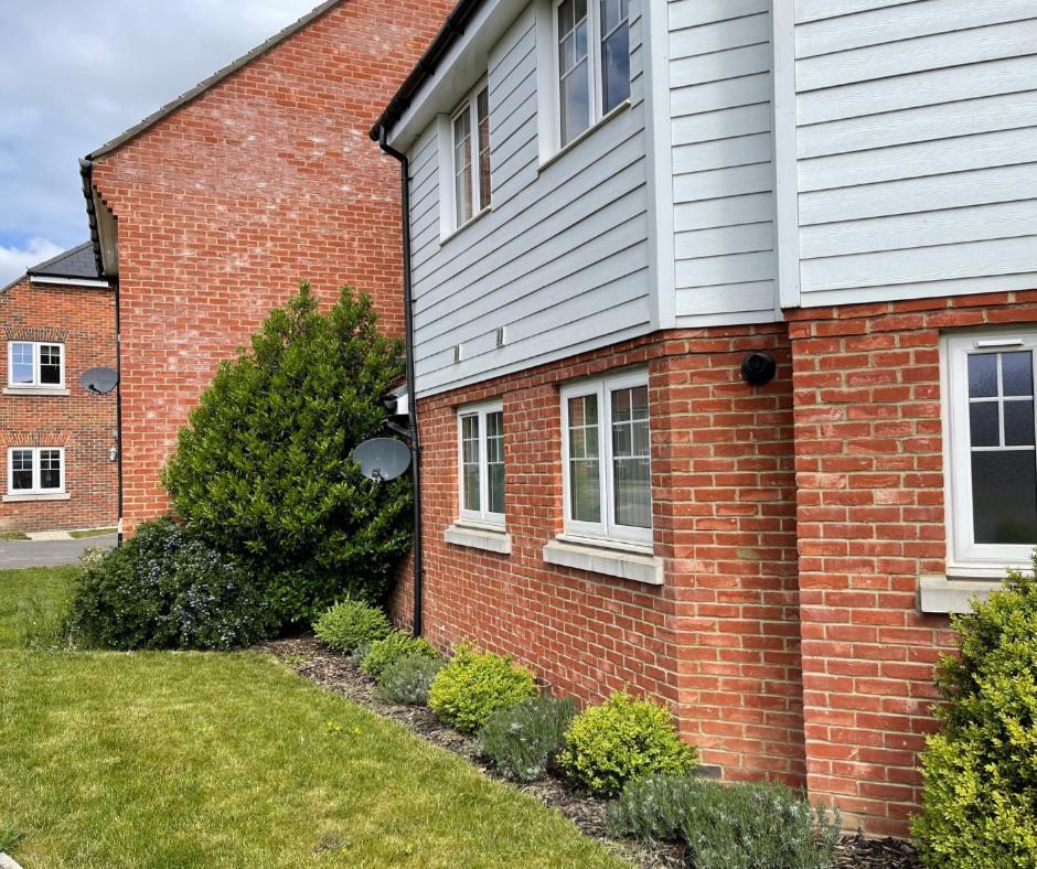 Ashford Holiday Home Sleeps 6 Free Parking Wifiアシュフォード エクステリア 写真